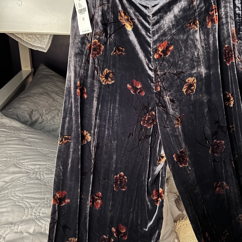 Anthropologie Velvet Pants. Wide Leg, size medium